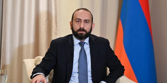 Armenian foreign minister says ‘ready’ to sign peace treaty with Azerbaijan within a month