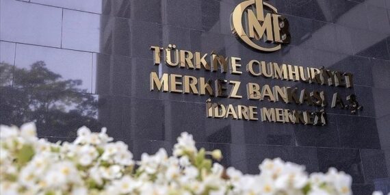 Türkiye’s int’l reserves move to positive side
