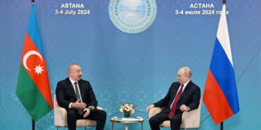 Azerbaijani, Russian presidents meet in Astana