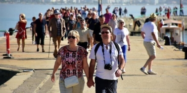 Foreign tourist arrivals in Türkiye hikes 9.3% in October