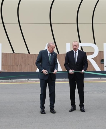 Cumhurbaşkanı Erdoğan ve Aliyev, Laçın Uluslararası Havalimanı'nın açılışını yaptı