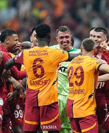 Galatasaray beşinci yıldızı takan ilk takım oldu