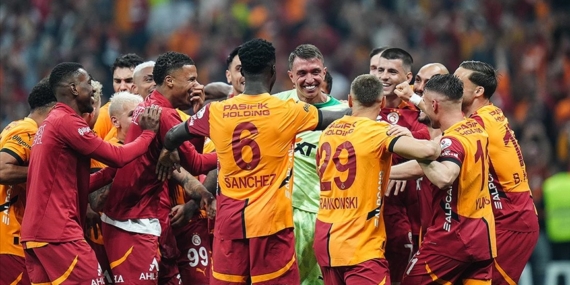 Galatasaray beşinci yıldızı takan ilk takım oldu