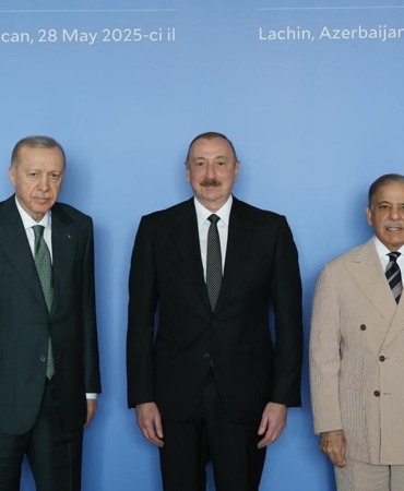 erdoğan aliyev şahbaz şerif 1